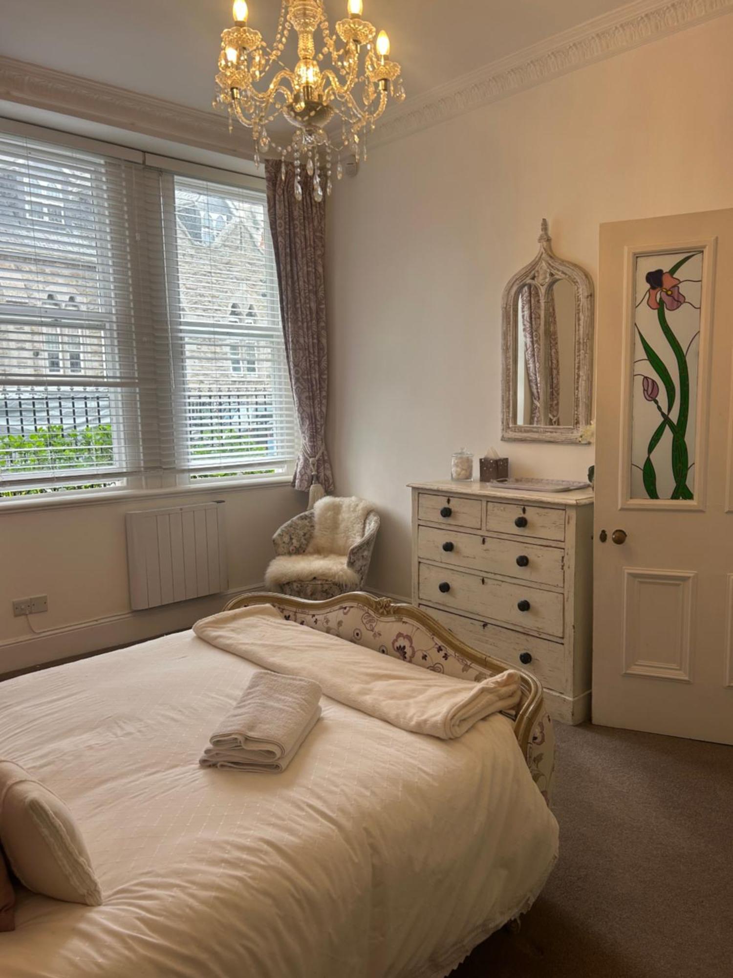 Lovely 1 Bed Flat In Victorian House 300M Seafront 펜젠스 외부 사진